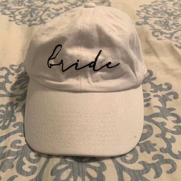 Bride (cursive) hat - Picture 2 of 5